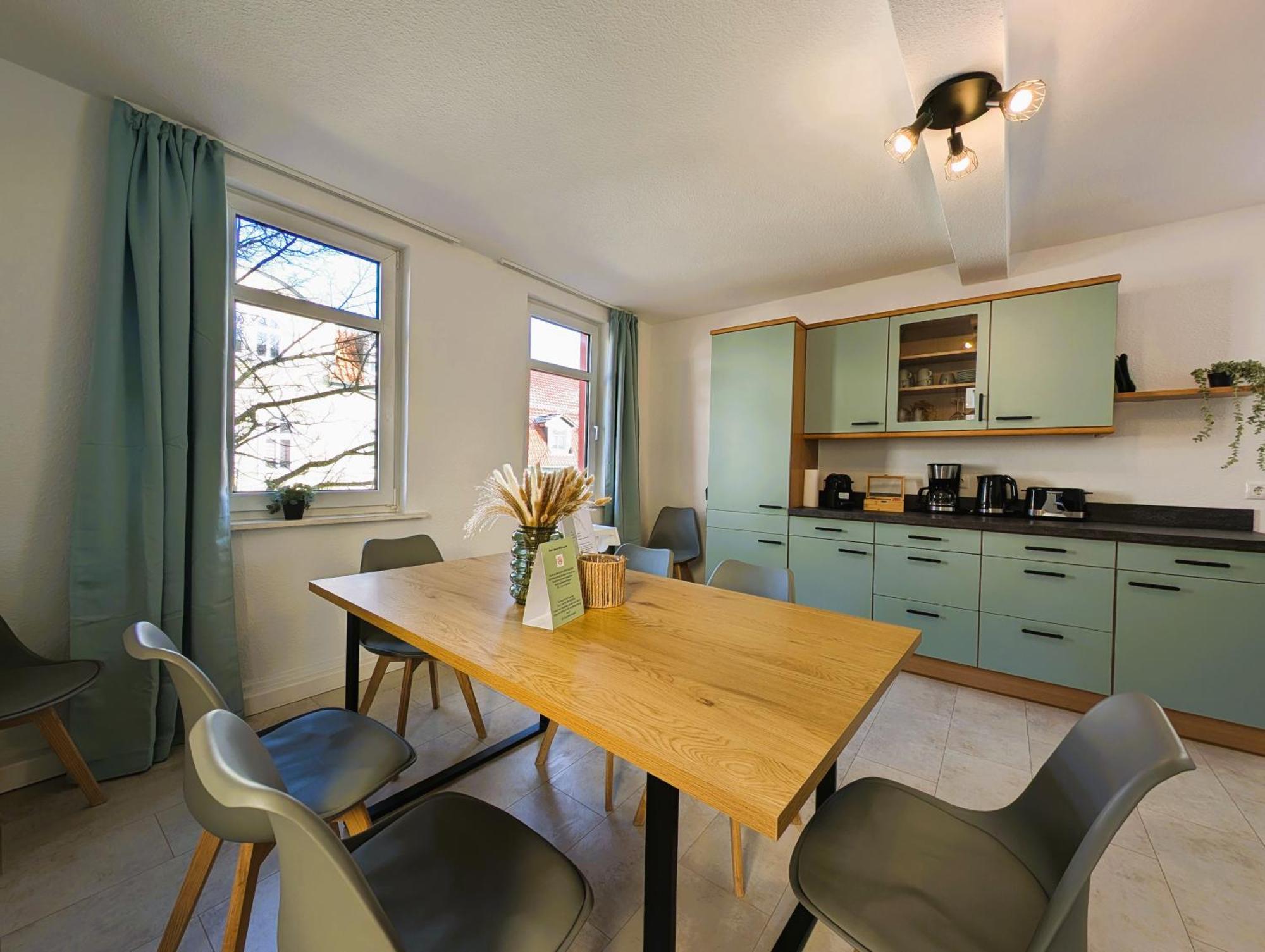 Bohnapartments - Topfmarkt Xxl Suiten - Neu In Top Zentrumslage, Vollausstattung, Wlan, Parkplaetze Ilmenau Esterno foto
