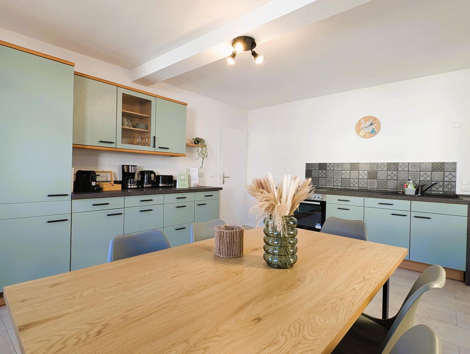 Bohnapartments - Topfmarkt Xxl Suiten - Neu In Top Zentrumslage, Vollausstattung, Wlan, Parkplaetze Ilmenau Esterno foto
